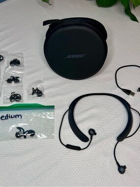 Bose QuietControl 30 wireless noise-cancelling headphones with Case